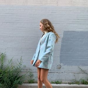 pale BLUE 1980's SHOULDER PAD blazer